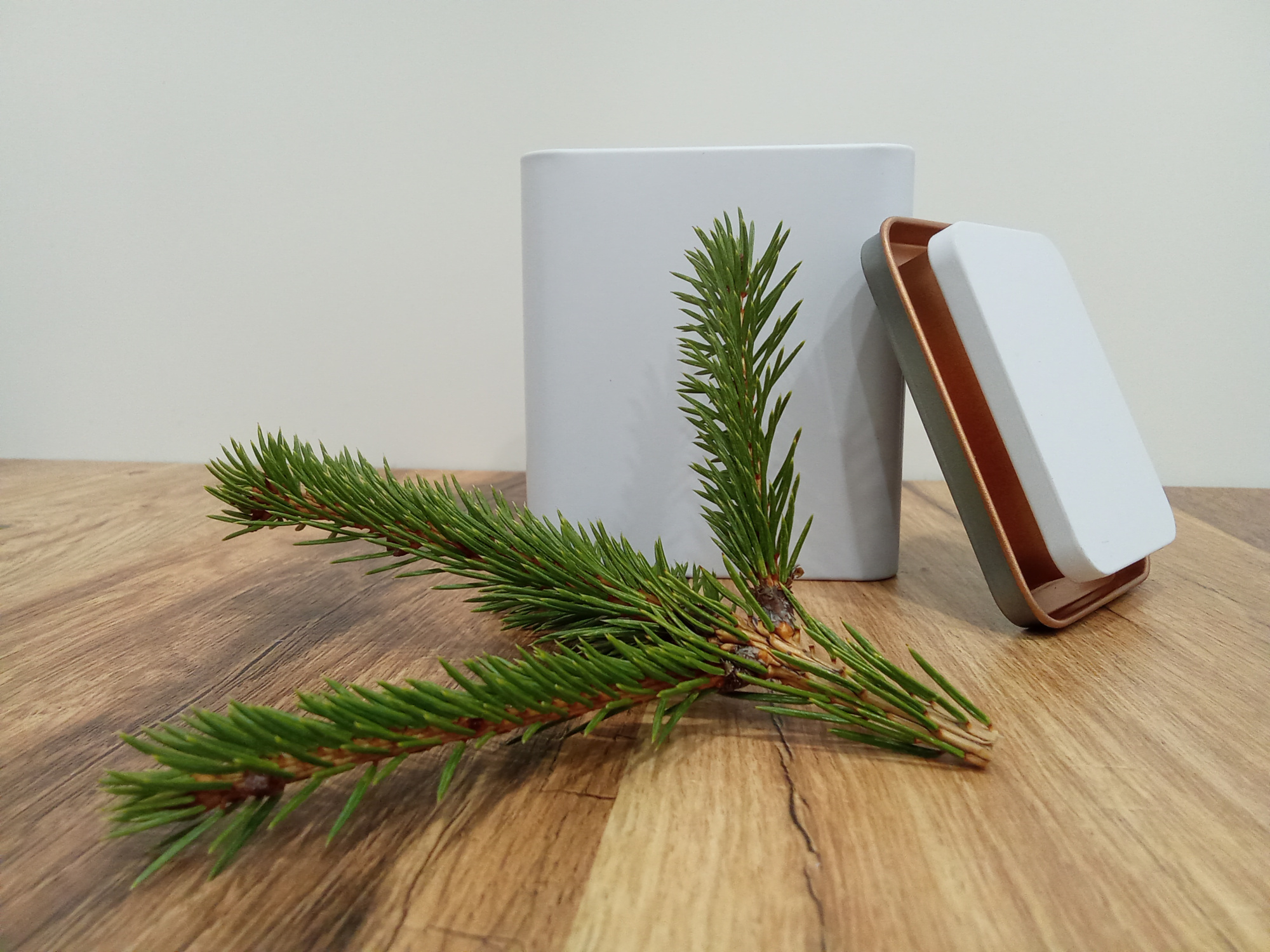 Металлическая урна для праха